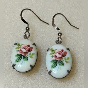 Vintage Floral Rose Cameo Gold Tone Dangle Earrings